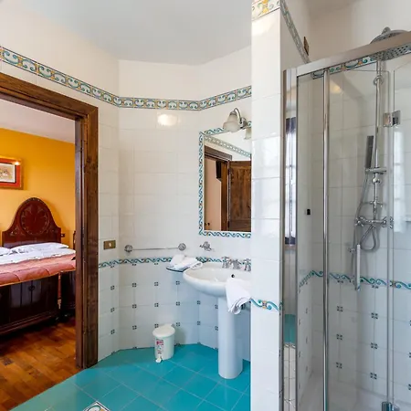 Villa Del Colle - Happy *