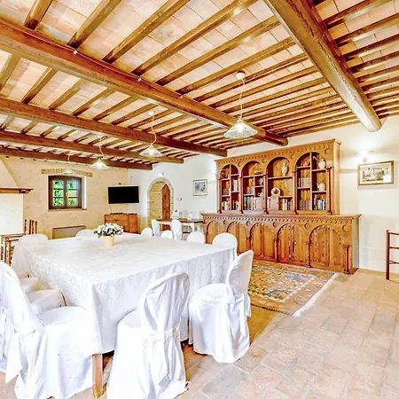 Villa Del Colle - Happy